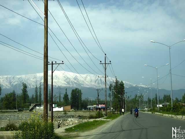 Day Trip to Gulmarg from Srinagar by road in Jammu and Kashmir